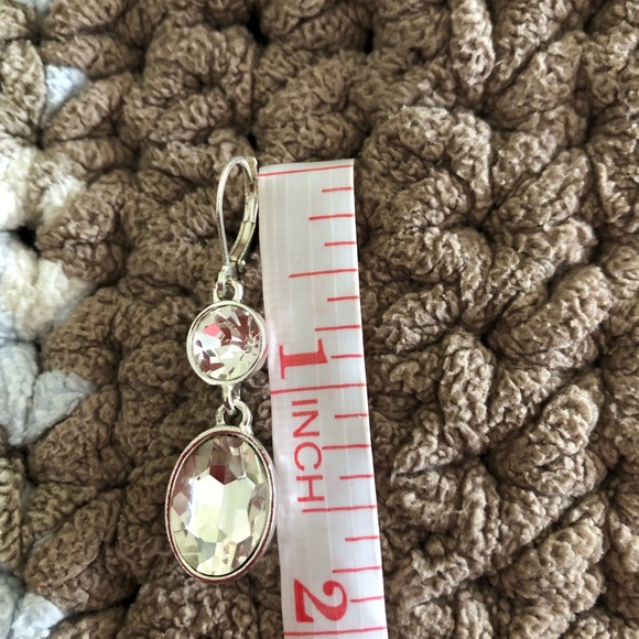 🌺Pierced Dangling Earrings - Picture 4 of 4